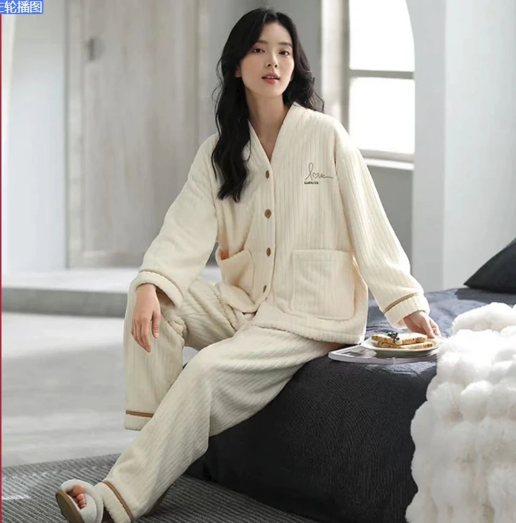 【专柜版】新款抗静电高档睡衣女秋冬季法兰绒时尚简约加厚款家居服