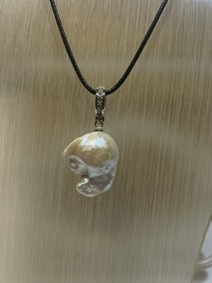 非金属皮质吊坠 白色奇形珍珠吊坠