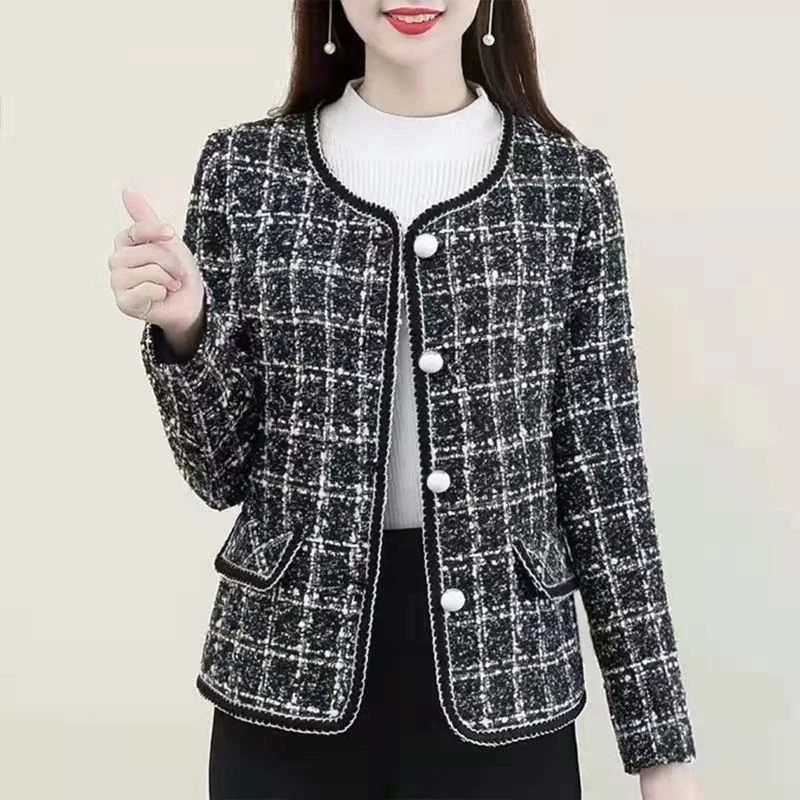 新款韩版格子短款上衣女装秋装中年小香风妈妈外套春秋中老年洋气