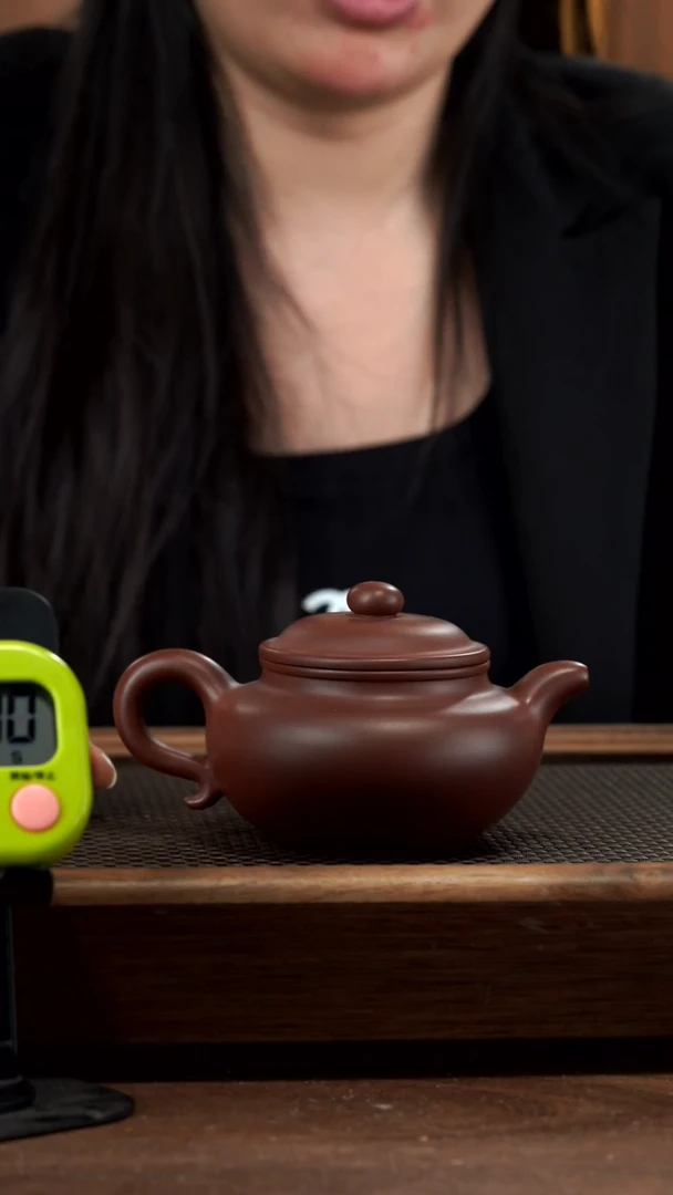 【闪购商品】紫砂茶壶台西底槽青260CC