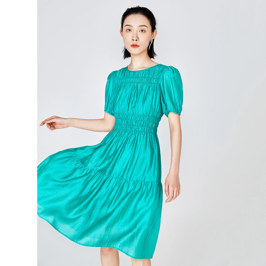 褶皱连衣裙女2025时尚纯色中裙【223313】