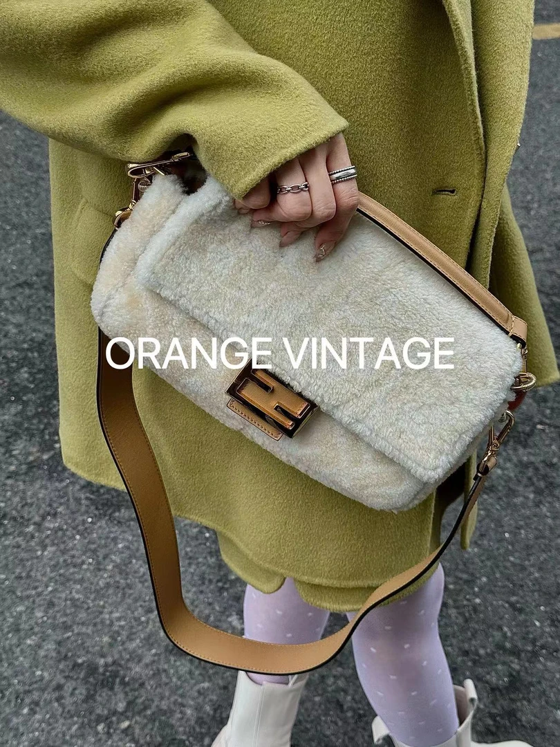 95新 FENDI/芬迪 fendi 毛绒法棍