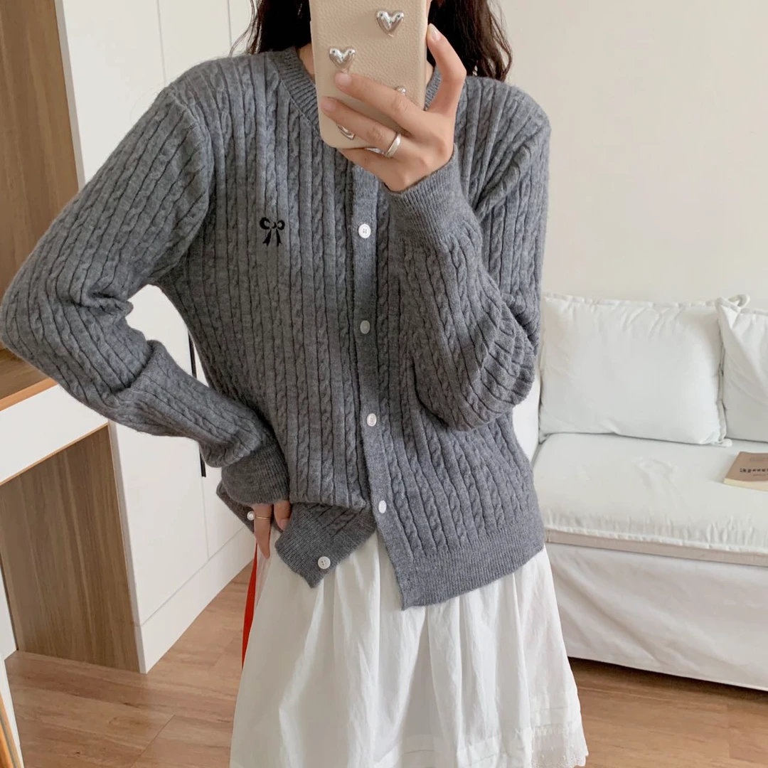 爆款多色麻花针织衫外套慵懒时尚字母刺绣时尚百搭秋冬款上衣9914