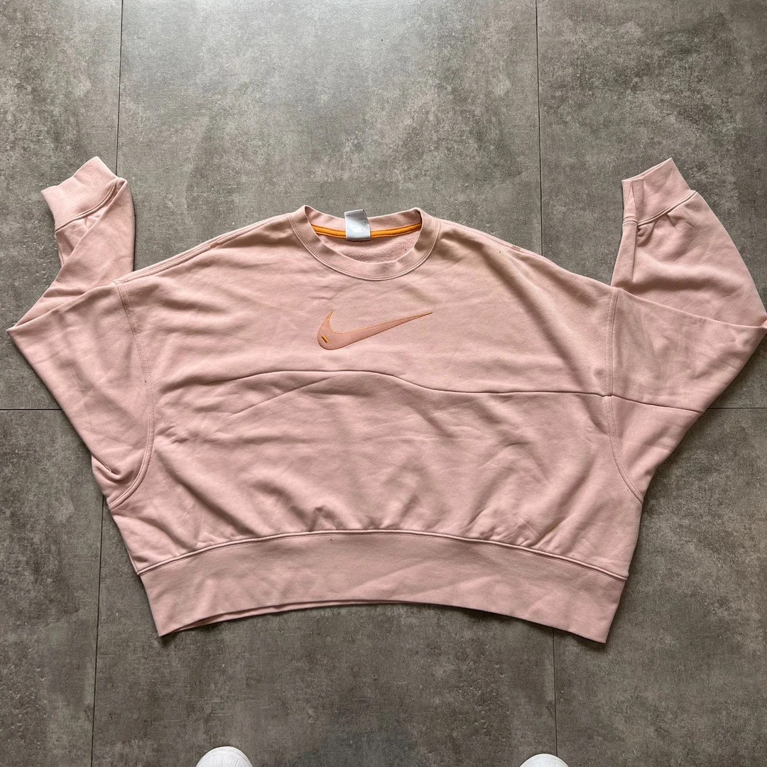 瑕疵款-NIKE 运动短款蝙蝠衫圆领套头卫衣