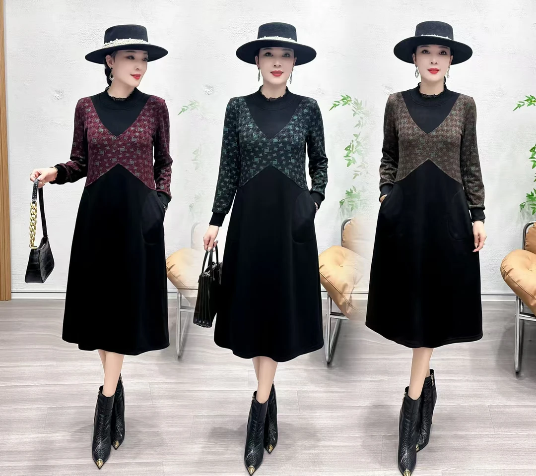 时尚妈妈洋气减龄气质一体绒拼色保暖连衣裙