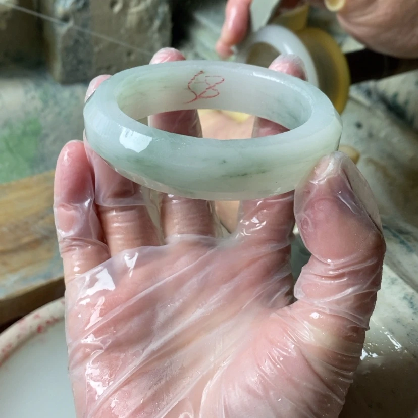 【闪购商品】石英质玉（天山翠）手镯未镶嵌冬**阳定制