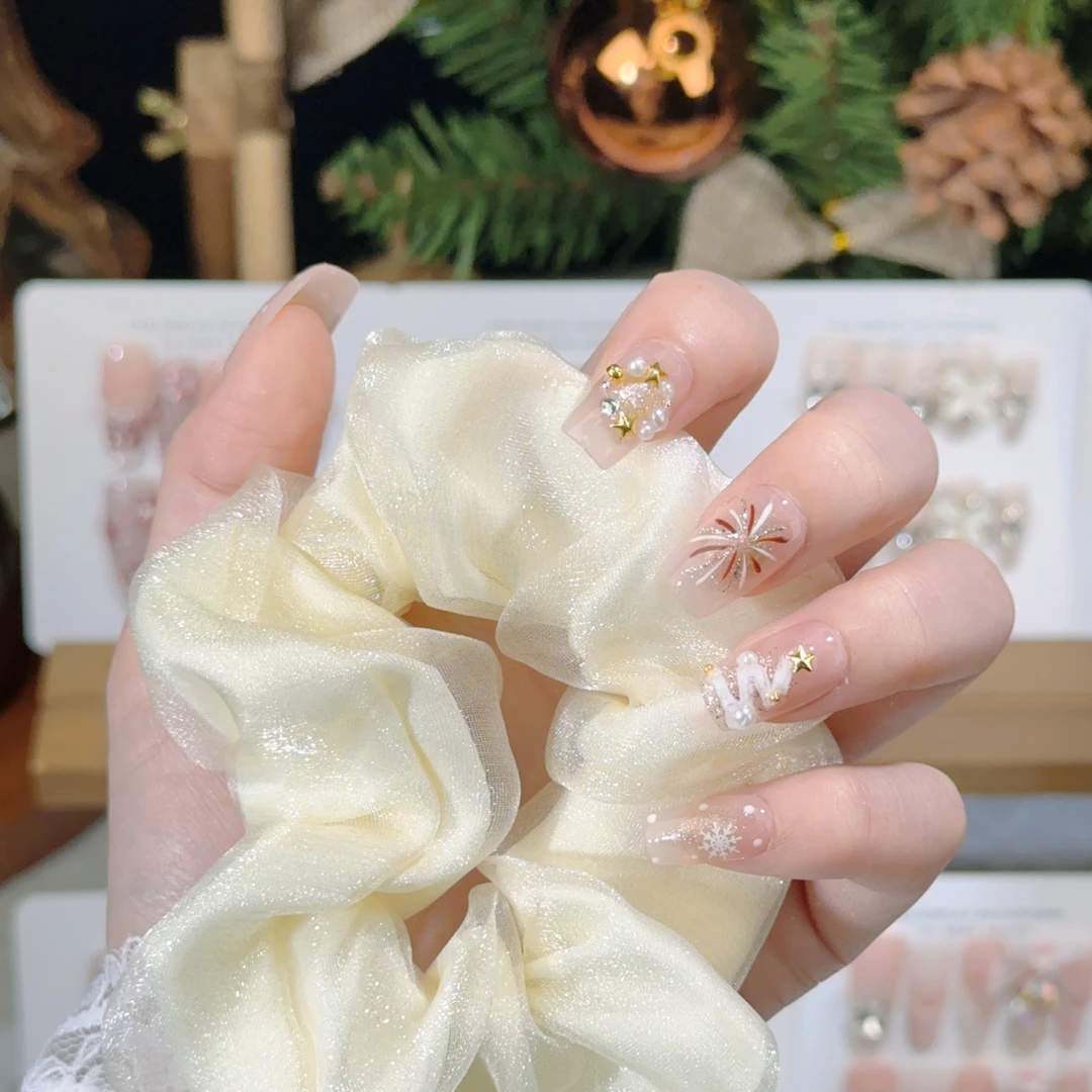 【圣诞烟火】纯手工穿戴甲冰透裸色圣诞新年美甲秋冬高级感显白美甲