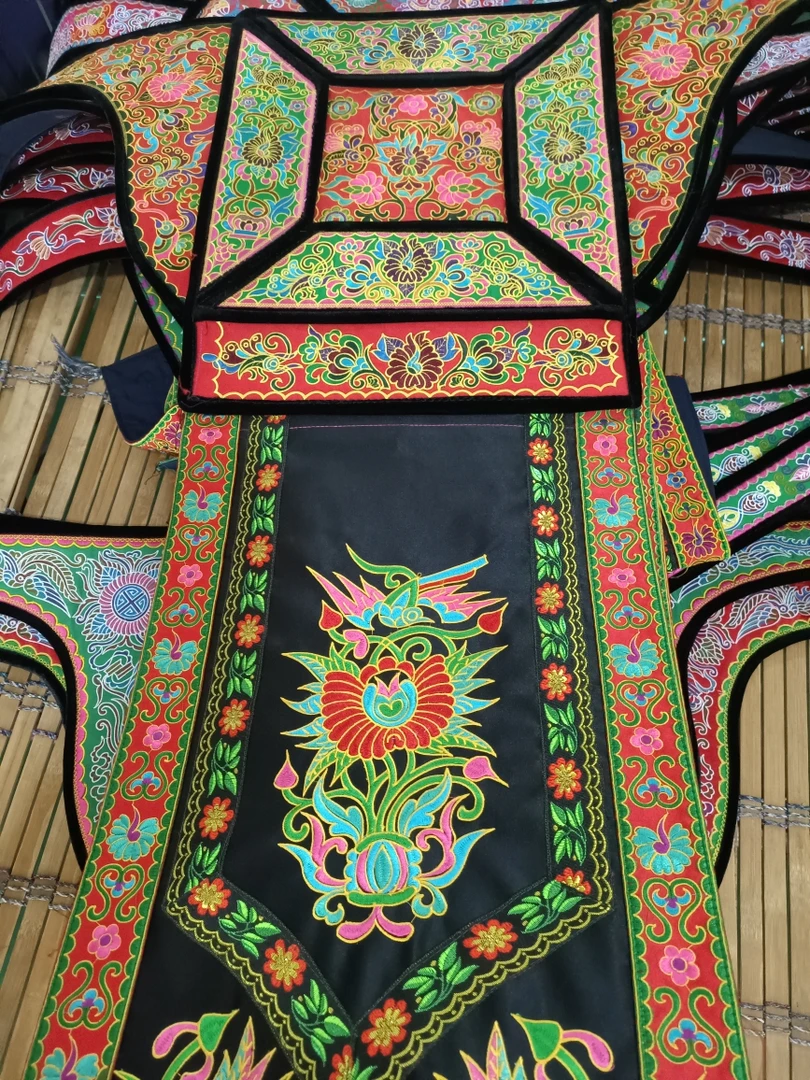 云贵川少数民族背带水族民族背带