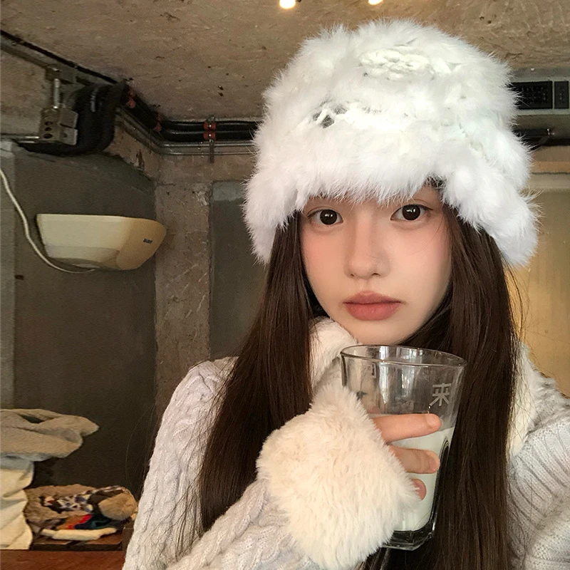 川西毛绒帽子女冬加厚保暖毛线针织帽白色兔毛渔夫帽显脸小盆帽潮
