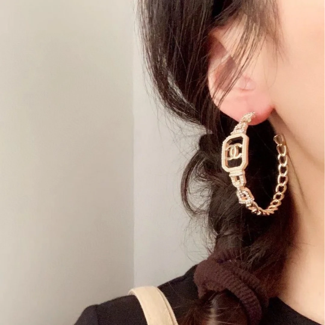 99新 Chanel/香奈儿 金色 双C 链条耳环