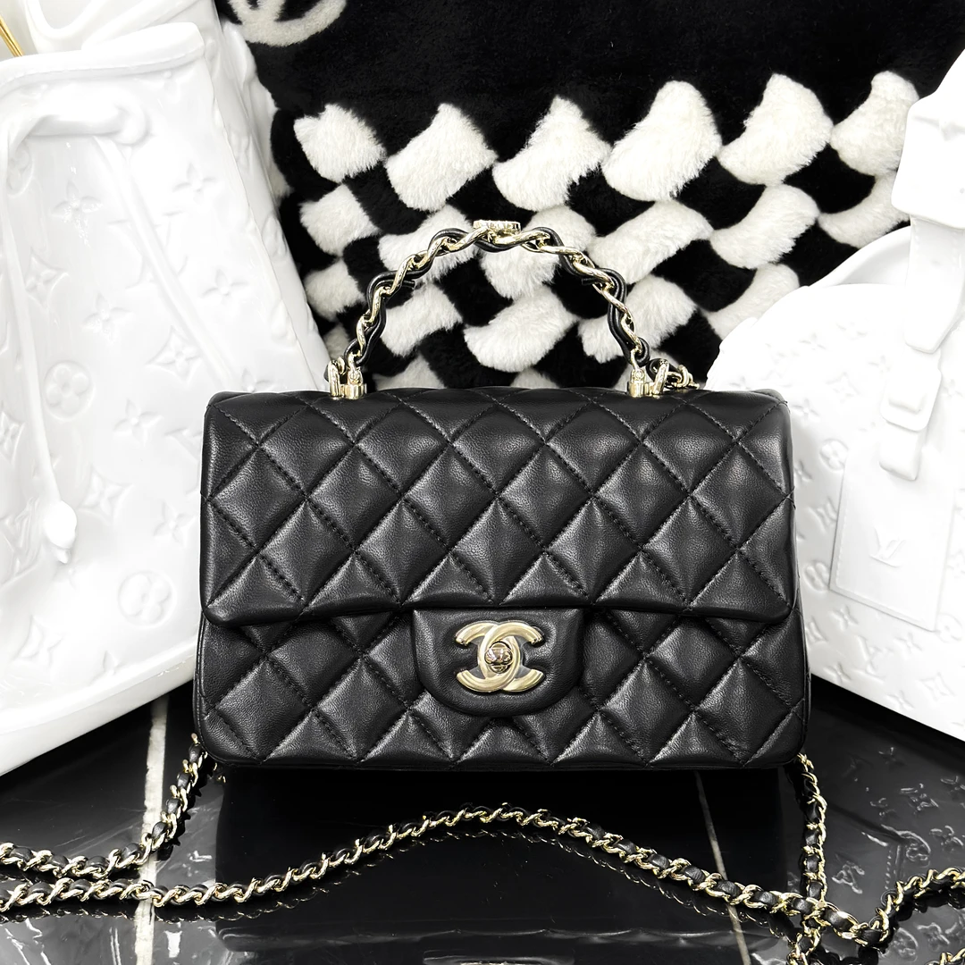 99新 Chanel/香奈儿 23K爆款黑金皮穿链条双C logo手柄大mini