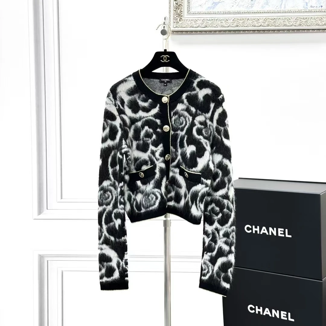 99新 Chanel/香奈儿 38码康鹏街系列黑白开衫