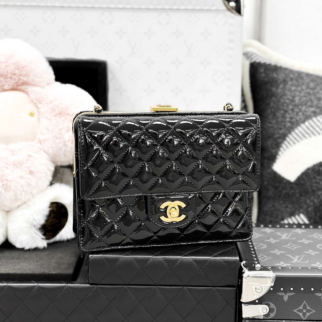 99新 Chanel/香奈儿 23K 黑金 菱格纹 漆皮 链条包