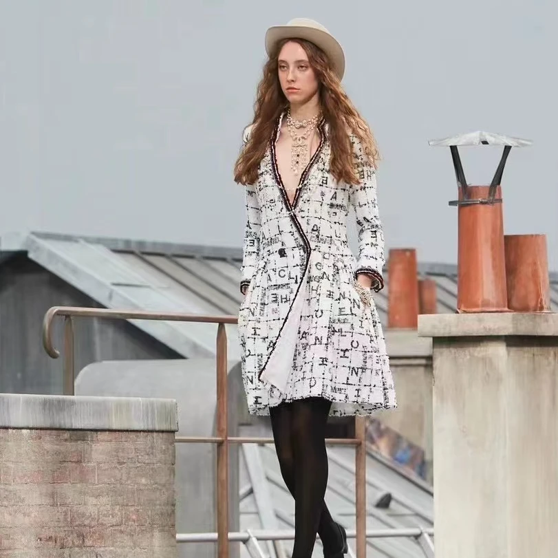 99新 Chanel/香奈儿 20S屋顶系列36码白色拼黑色外套