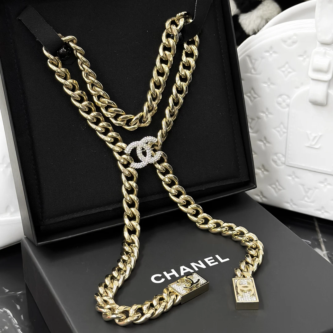 99新 Chanel/香奈儿 21C金色链条双C满钻项链，可调节