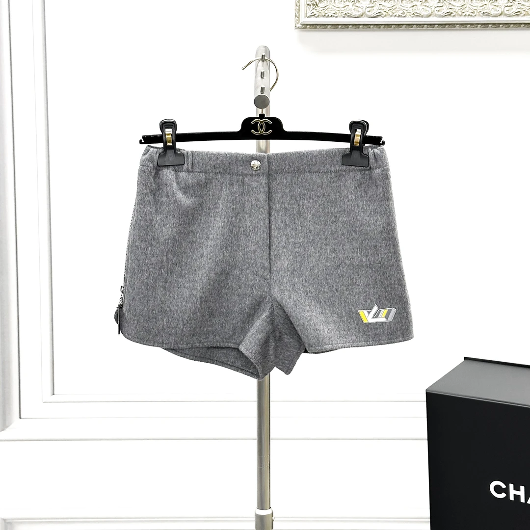 99新 LouisVuitton/路易威登 LV 34码 灰色 短裤