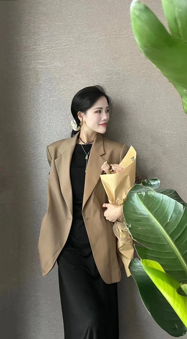 易缔媤西装DE43095
