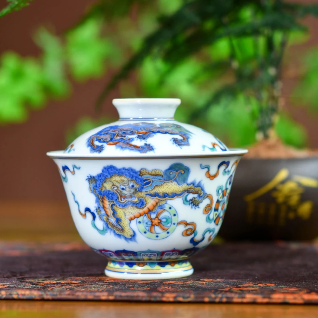 刘建锋窑柴窑青花斗彩狮子盖碗