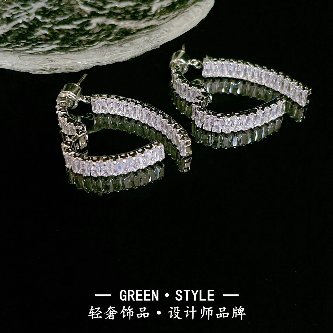 铜合金耳饰 【闪锆爱心】轻奢小众百搭时尚个性设计师简约耳环-G45