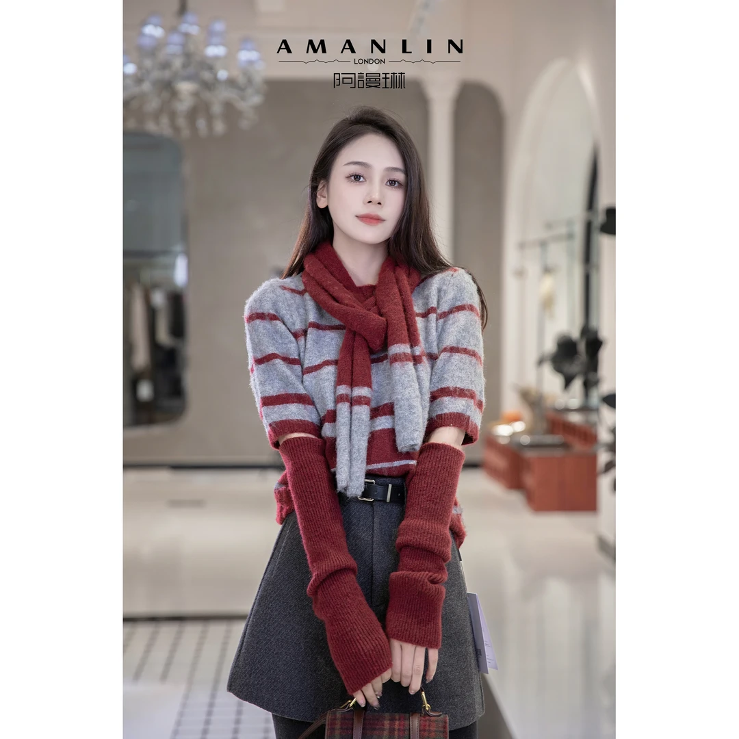 AMANLIN【圣诞派对】秋冬新款百搭设计感显瘦上衣女时尚复古F595058