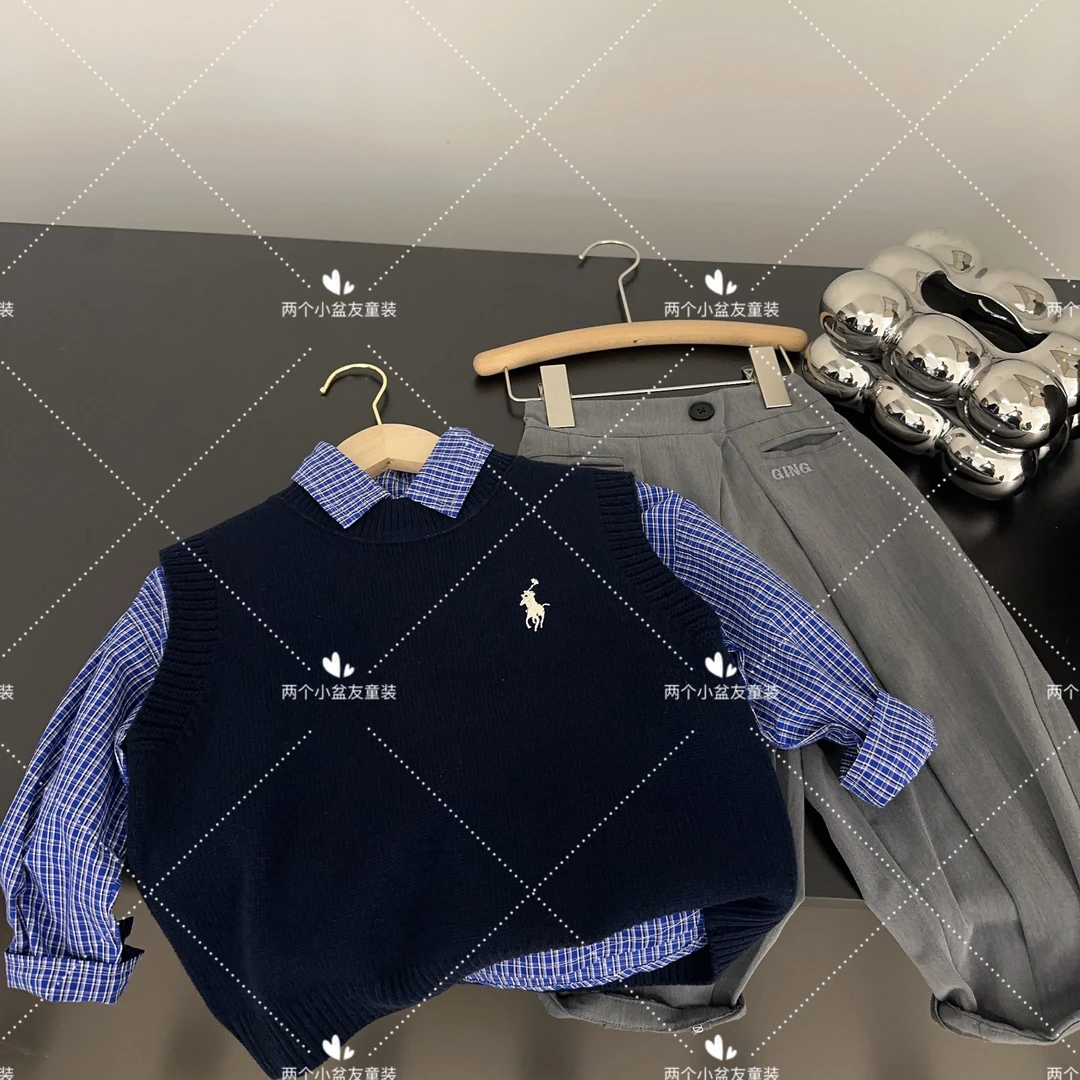 【两个小盆友】2025春季中小童韩版学院风时尚针织衫马甲套装2555
