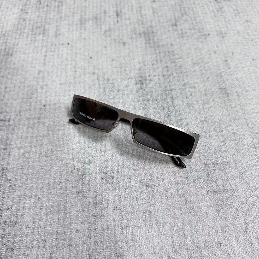 99新 GIORGIO ARMANI/阿玛尼 阿玛尼 墨镜