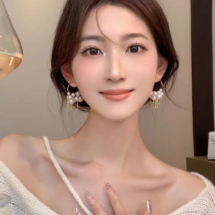 轻奢高级感流苏珠珠耳环耳坠2023年新款潮小众设计耳钉女精致耳饰