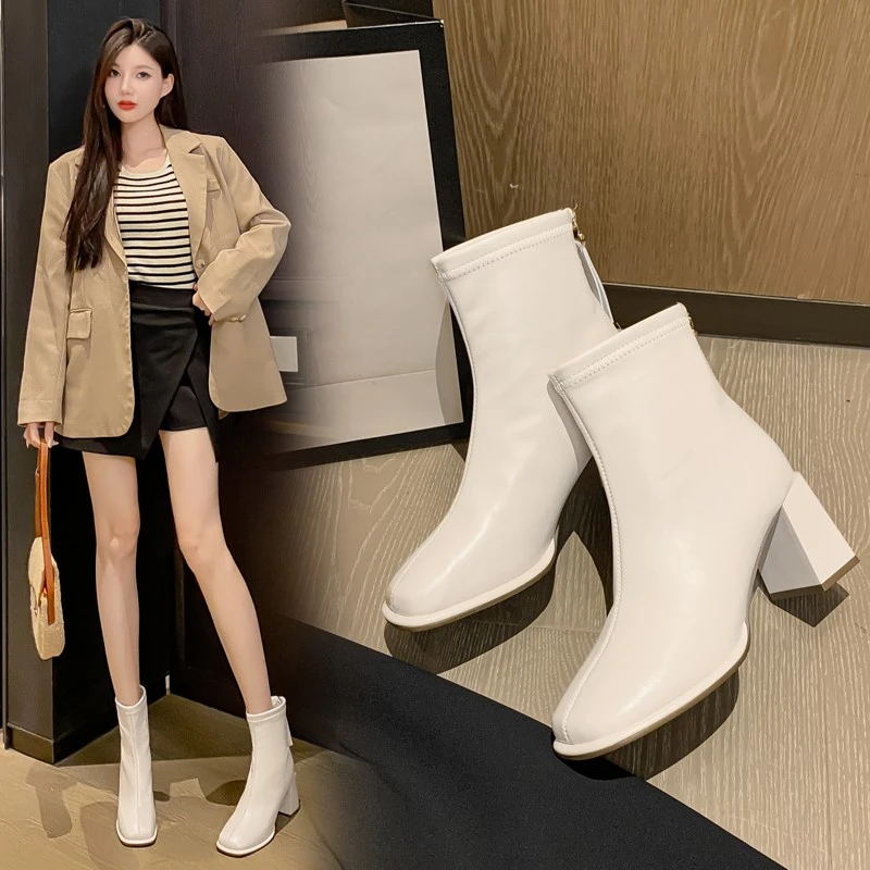 真皮短靴女2024秋冬季新款粗跟高跟时尚瘦瘦靴法式靴子马丁靴方头