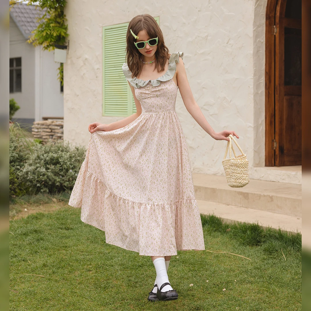 unifree海边度假连衣裙23年夏季新款温柔长款荷叶边碎花显瘦长裙