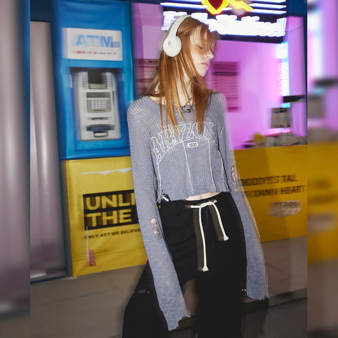 unifree针织衫毛衣新款设计感时尚小众内搭短款女式破洞刺绣抽绳