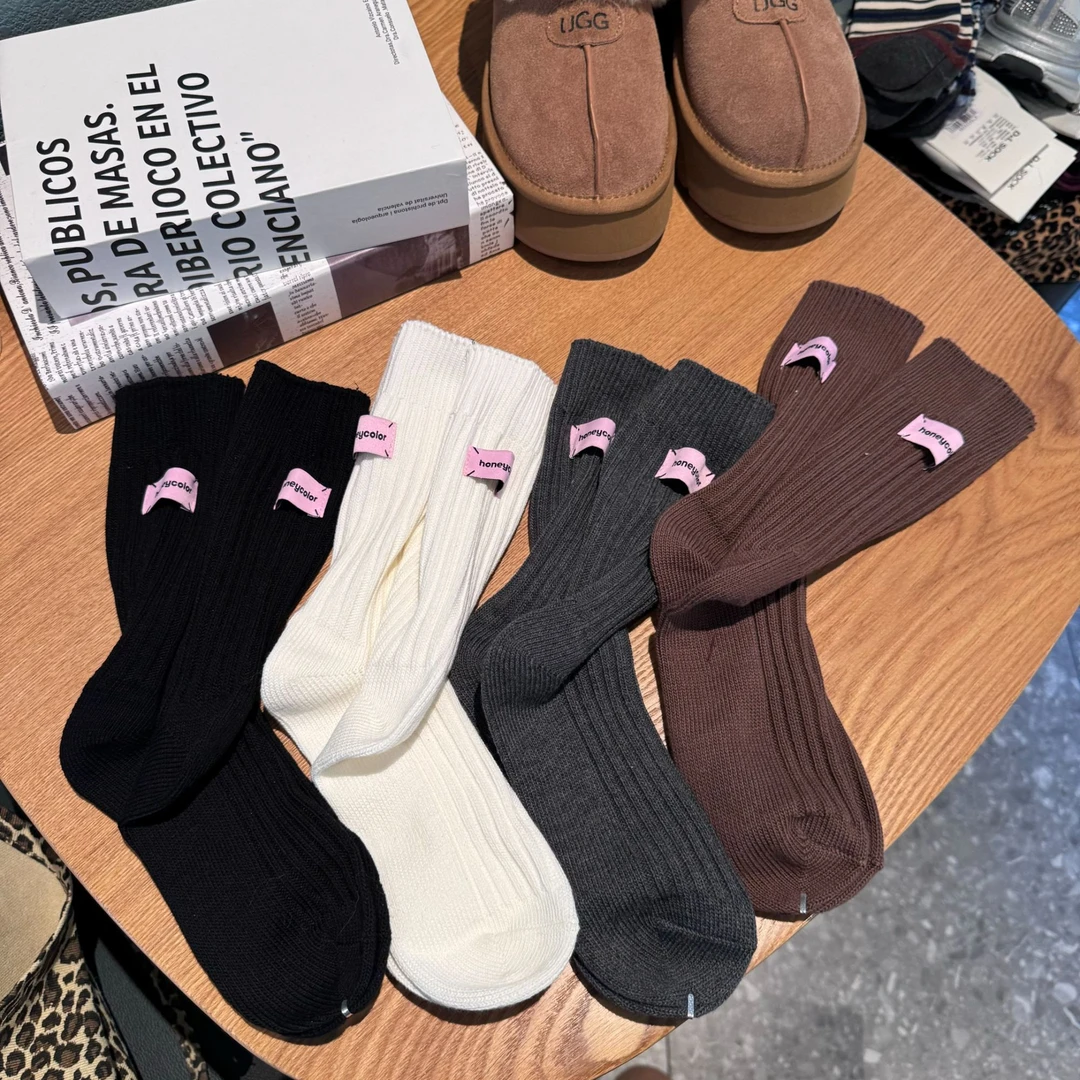 日系秋冬粉标复古粗线针织甜美时尚潮流加厚ins风运动中筒堆堆袜