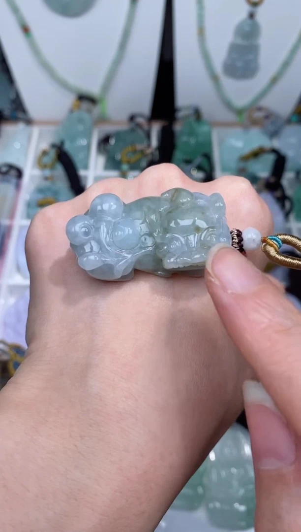 【闪购商品】翡翠颈饰未镶嵌吊坠