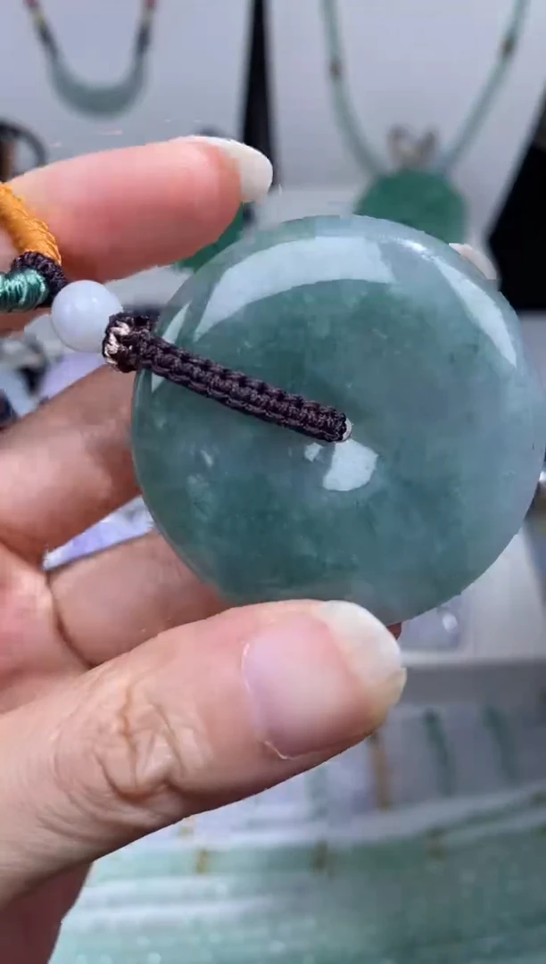 【闪购商品】翡翠颈饰未镶嵌吊坠