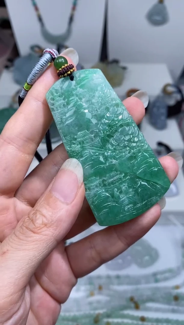 【闪购商品】翡翠颈饰未镶嵌吊坠