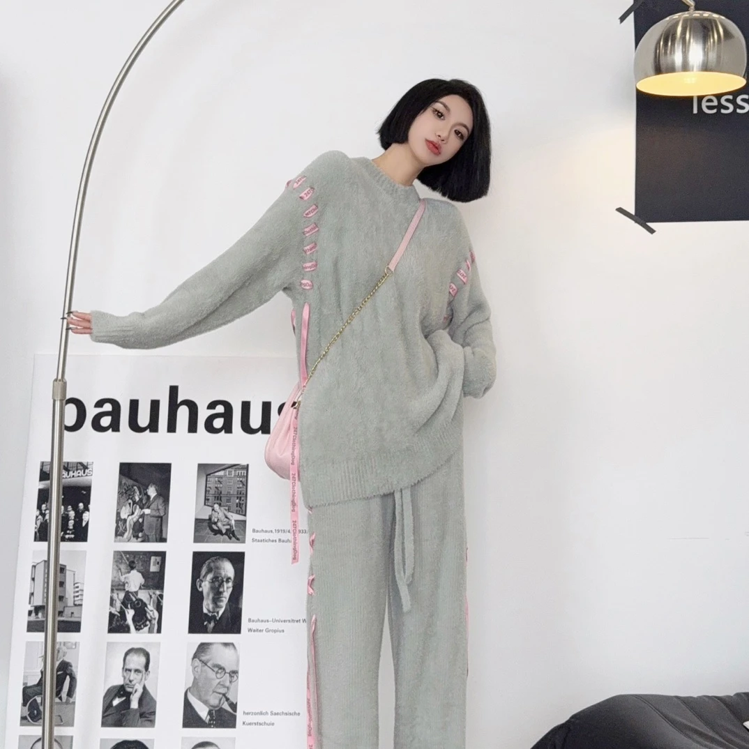 247ClothingDog灰天鹅飘带针织套装