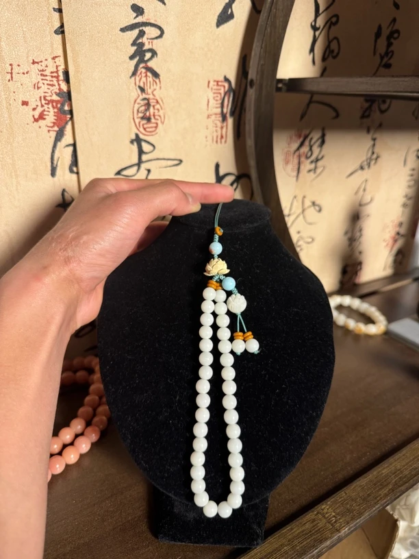 白菩提根黄杨木莲花手机挂件