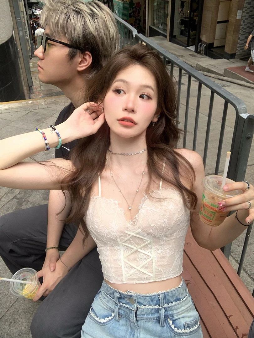 清八盖pinky piggy心跳吸引自带胸垫蕾丝吊带女修身性感短款上衣