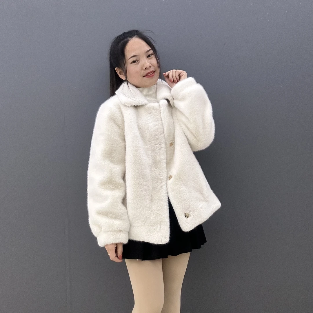 2023淘淘家雪兰貂皮毛一体翻领女士外套