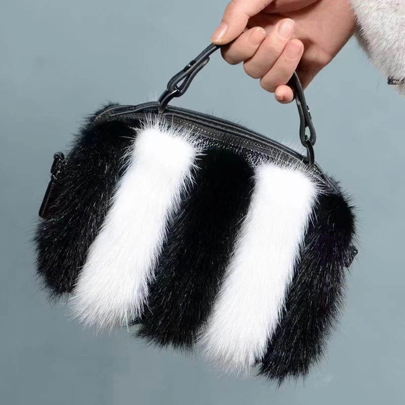 毛毛包以直播间为主