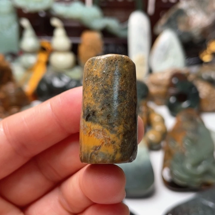 岫岩河磨玉（透闪石质玉）挂件未镶嵌