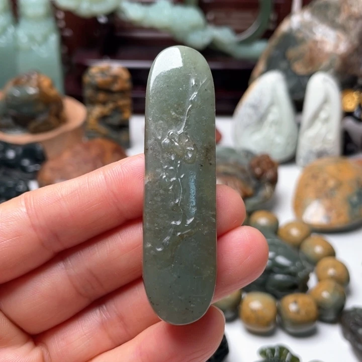 岫岩老玉（透闪石质玉）挂件未镶嵌