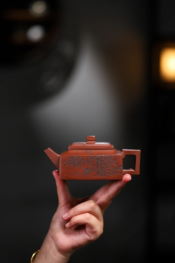 方山逸士壶，原矿底槽清，容量：240毫升，全手制作牛盖纯手工四方壶