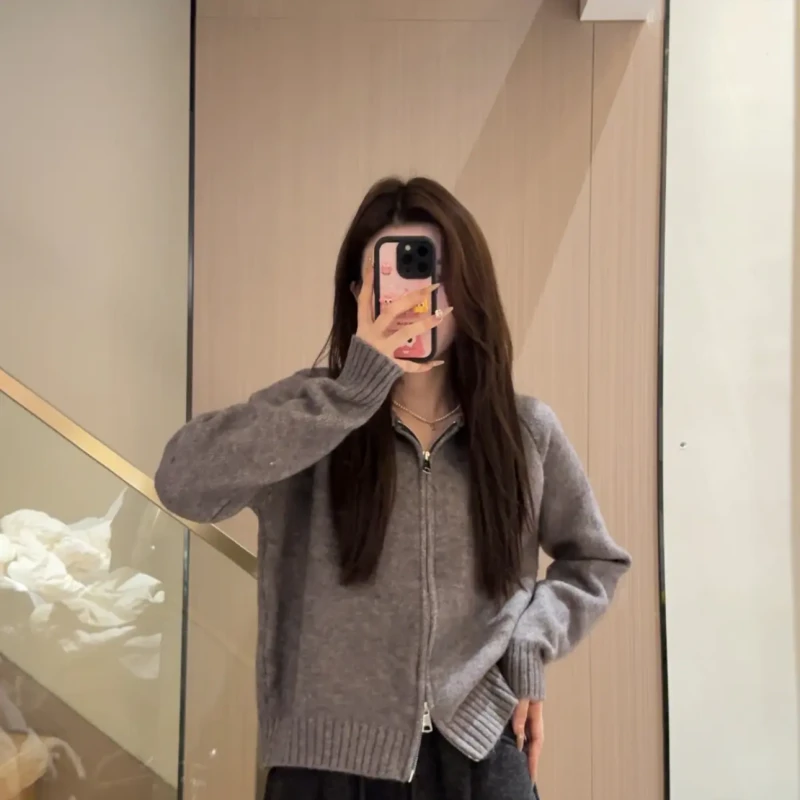 慵懒风连帽针织开衫女2024秋冬韩版双拉链小众设计感短款毛衣外套