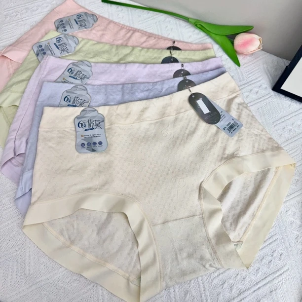 90-150斤大版60支棉莫中腰透气舒适女士内裤抗菌柔软三角裤a623