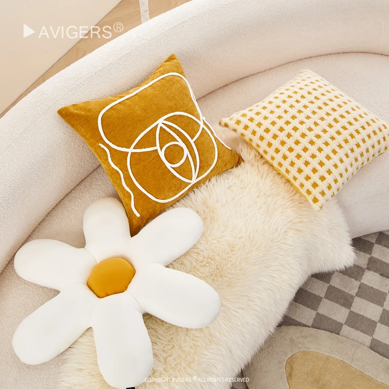 小清新花朵抱枕可爱黄色抱枕太阳花抱枕睡觉专用女生网红抱枕2025