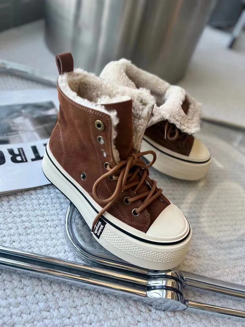 星知梦潮女鞋23冬季新款时尚百搭加绒保暖运动休闲高帮板鞋雪地鞋