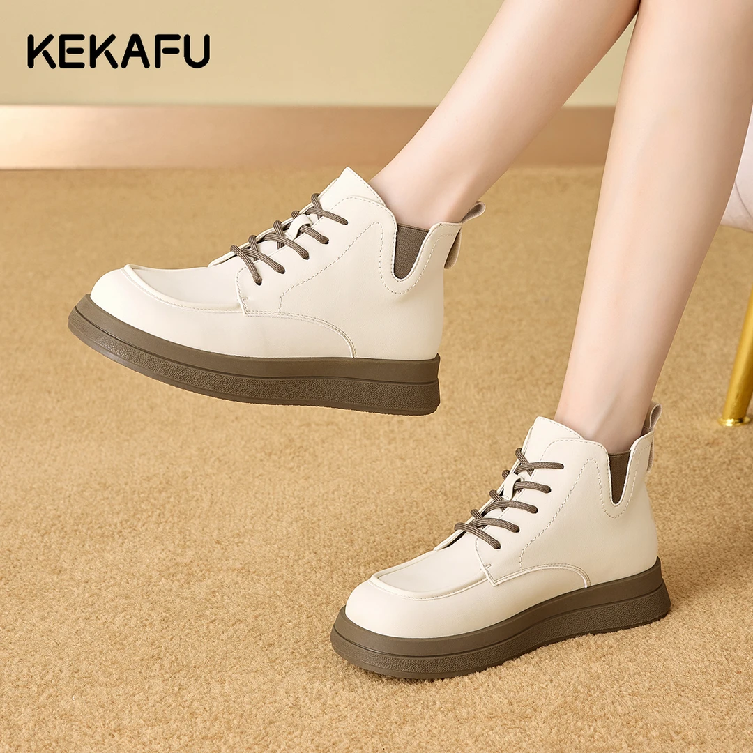 珂卡芙今年流行的百搭小香风短靴皮靴2025新款冬季英伦风马丁靴女