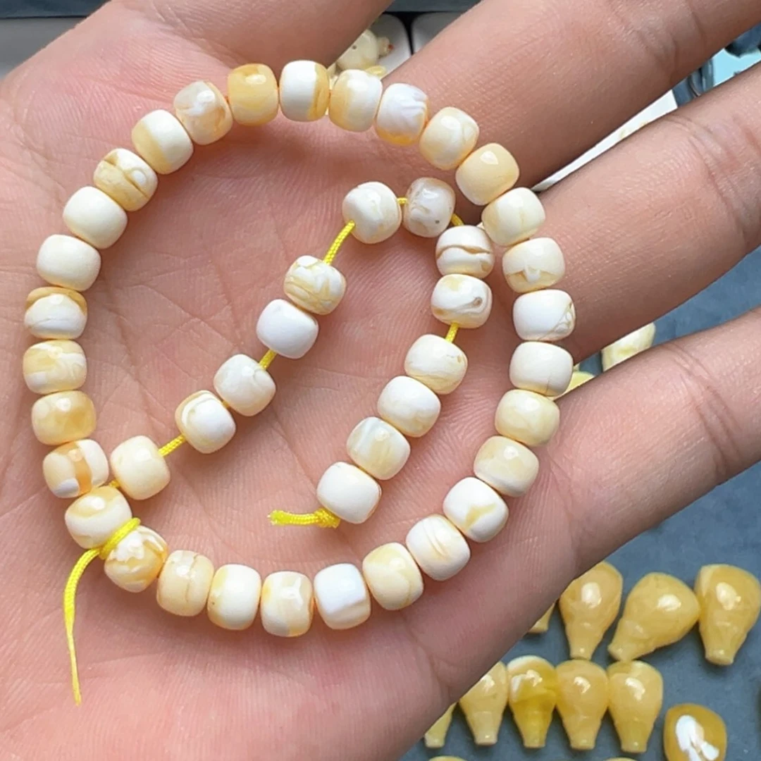 【闪购商品】琥珀裸石未镶嵌.