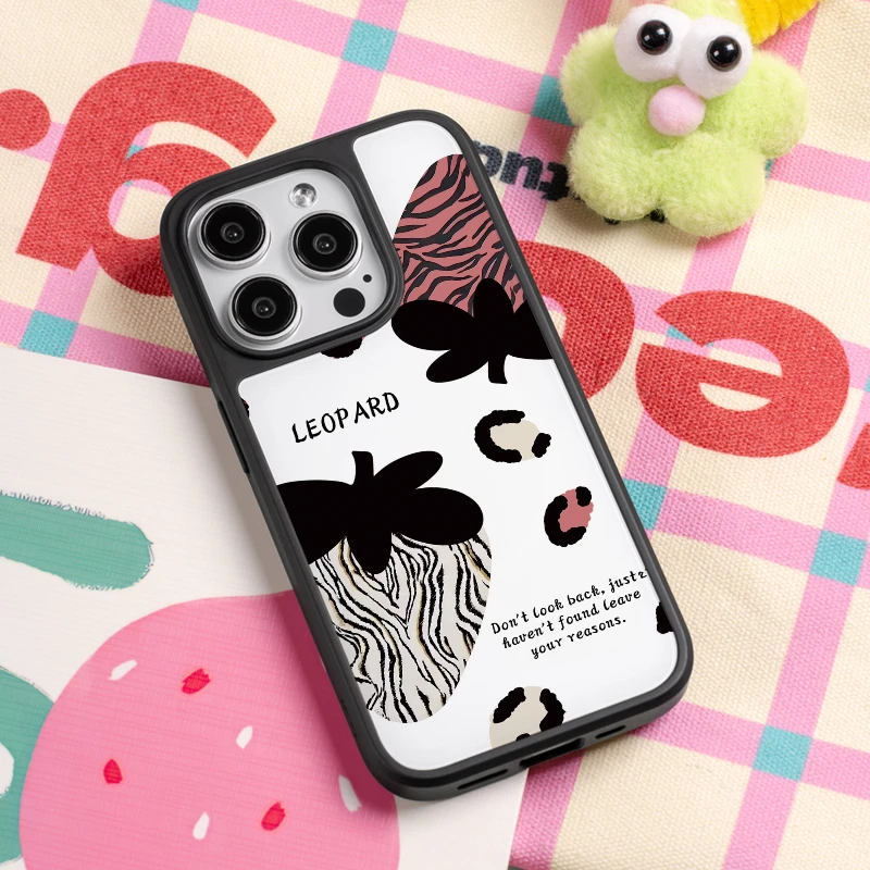 【豹纹草莓】磁吸AG玻璃适用苹果16promax手机壳iphone13/4套15防摔