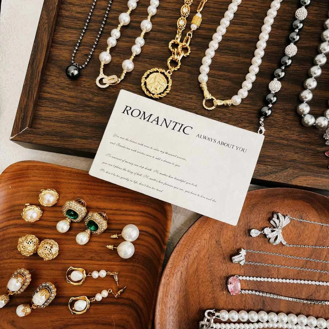 铜合金合成锆石吊坠 百搭时尚不过时老花搭配饰品6号合集